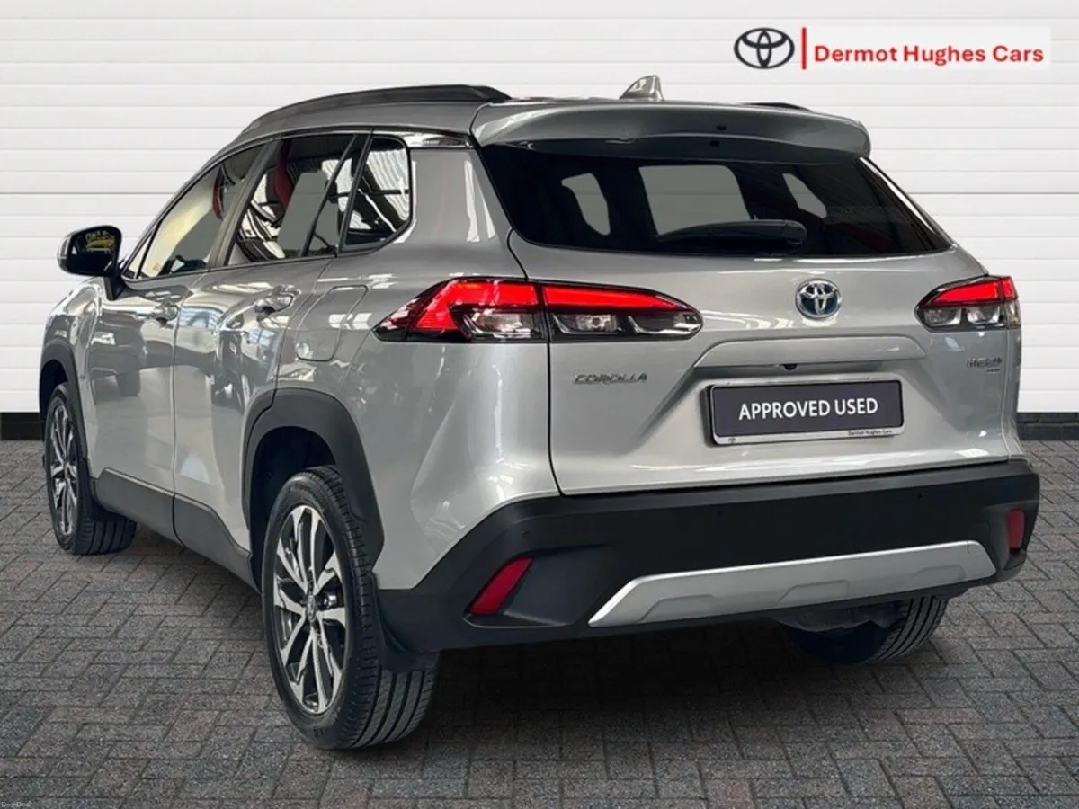 Toyota Corolla Cross SPORT HYBRID AUTO - Image 2