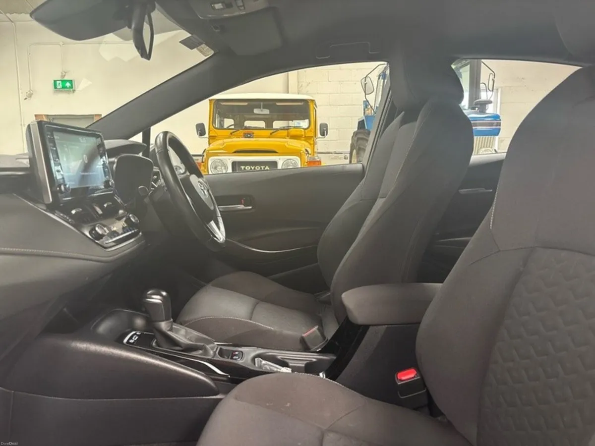 Toyota Corolla HYBRID LUNA H/B - Image 6