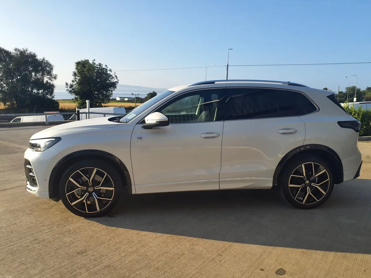 2024 VW  Tiguan R-Line 2.0 Tdi DSG 150HP - Image 3