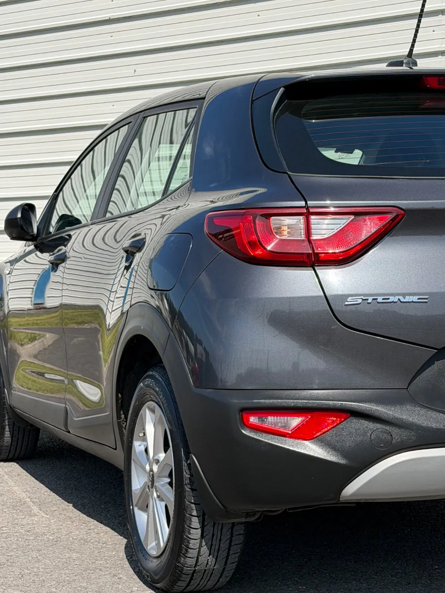 Kia Stonic 2018 - Image 2