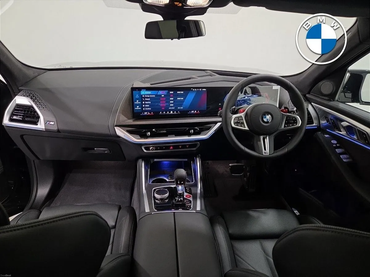 BMW XM 50e - Image 4