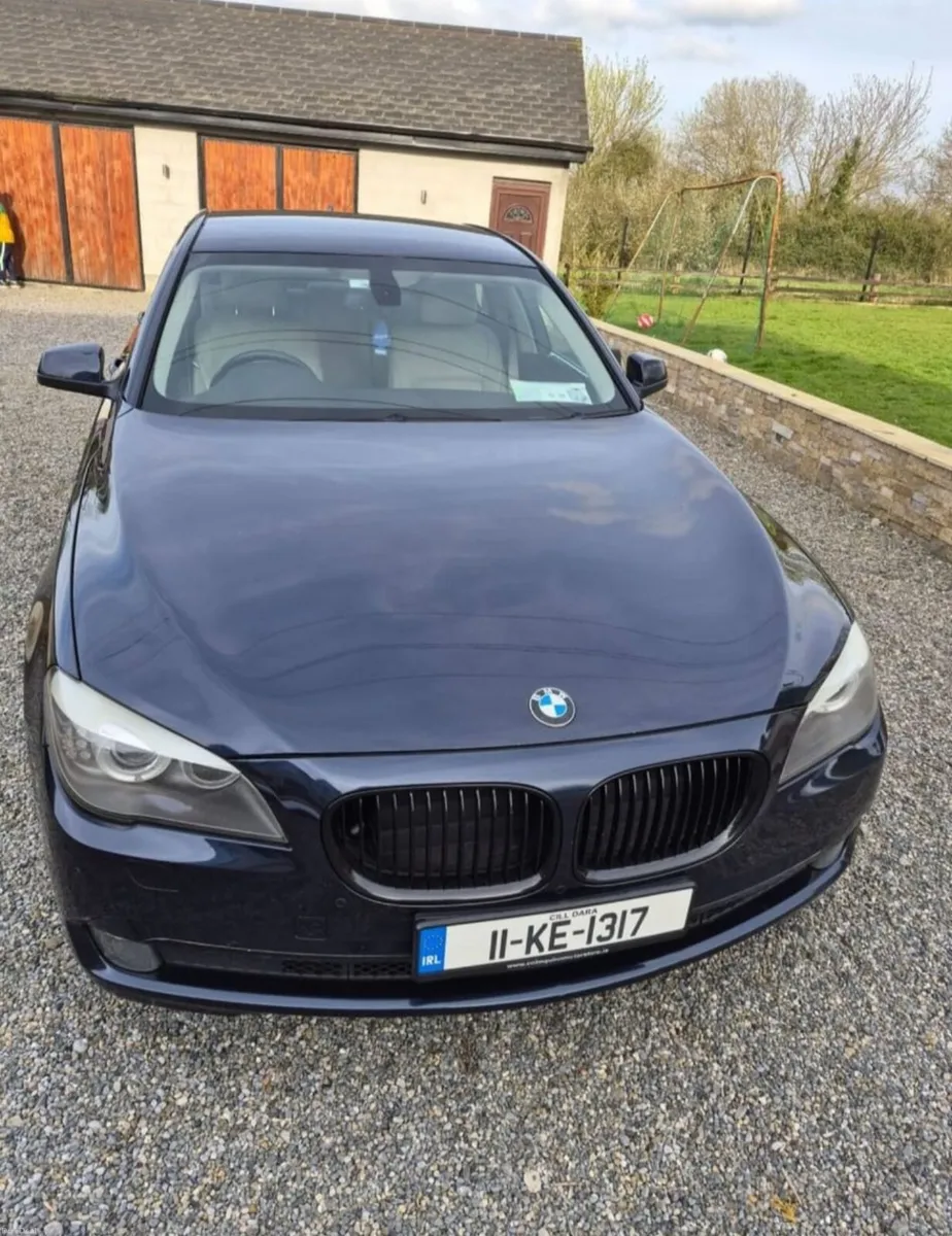 2011 BMW 730d 3.0 Diesel Automatic – 7 Series - Image 3