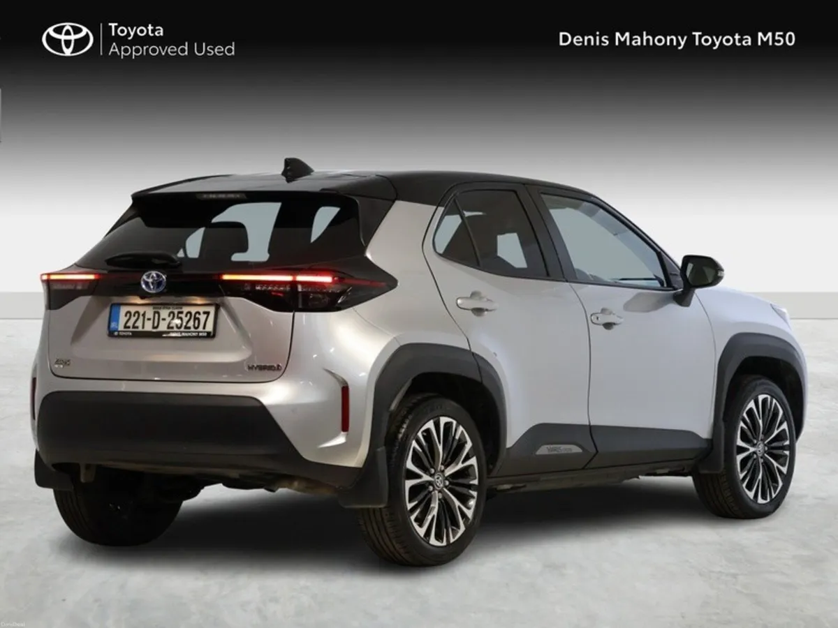 Toyota Yaris Cross Sol Hybrid - Image 2