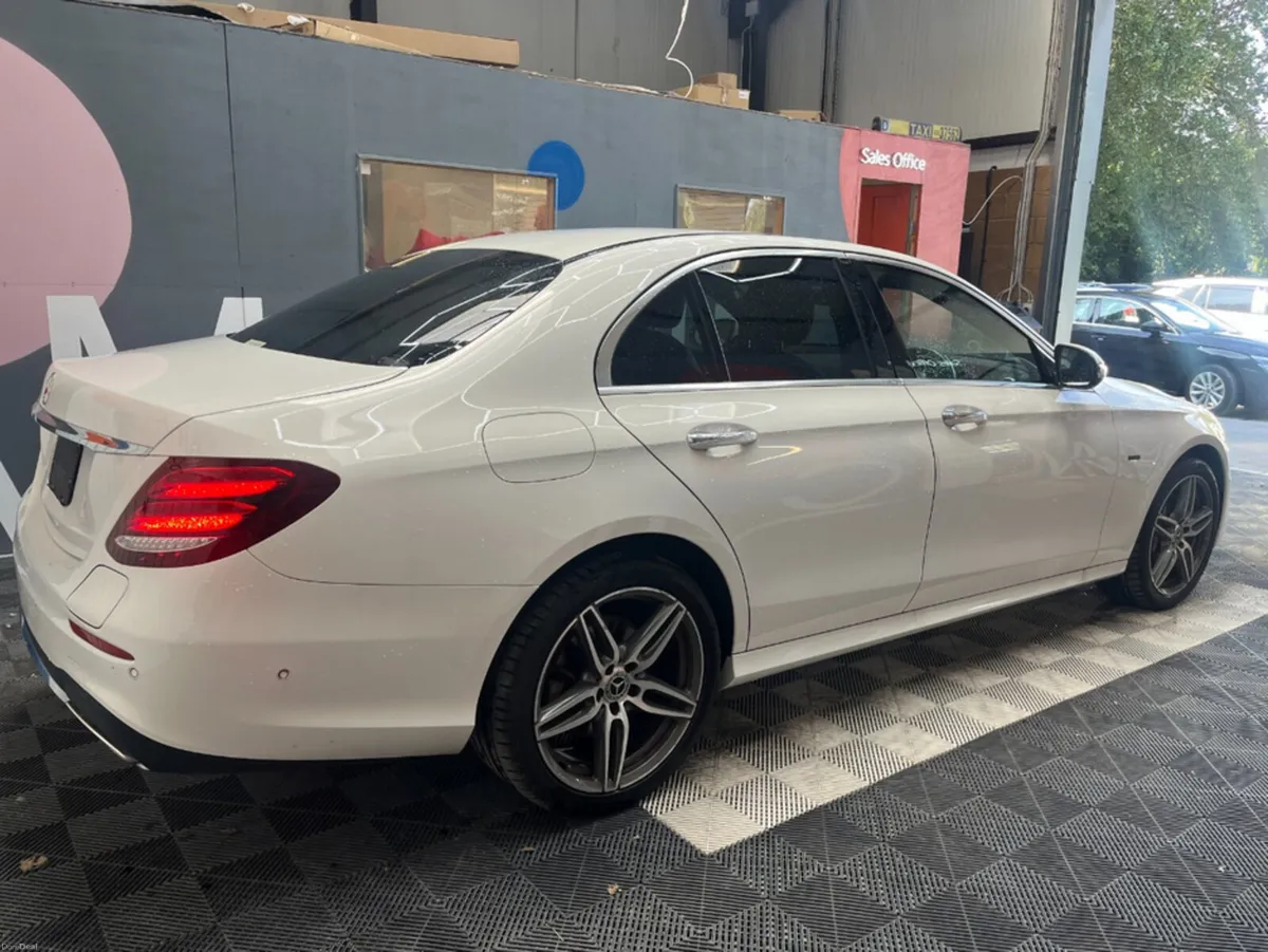 Mercedes-Benz E-Class 2018 MERCEDES-BENZ E350E 2.0 - Image 3