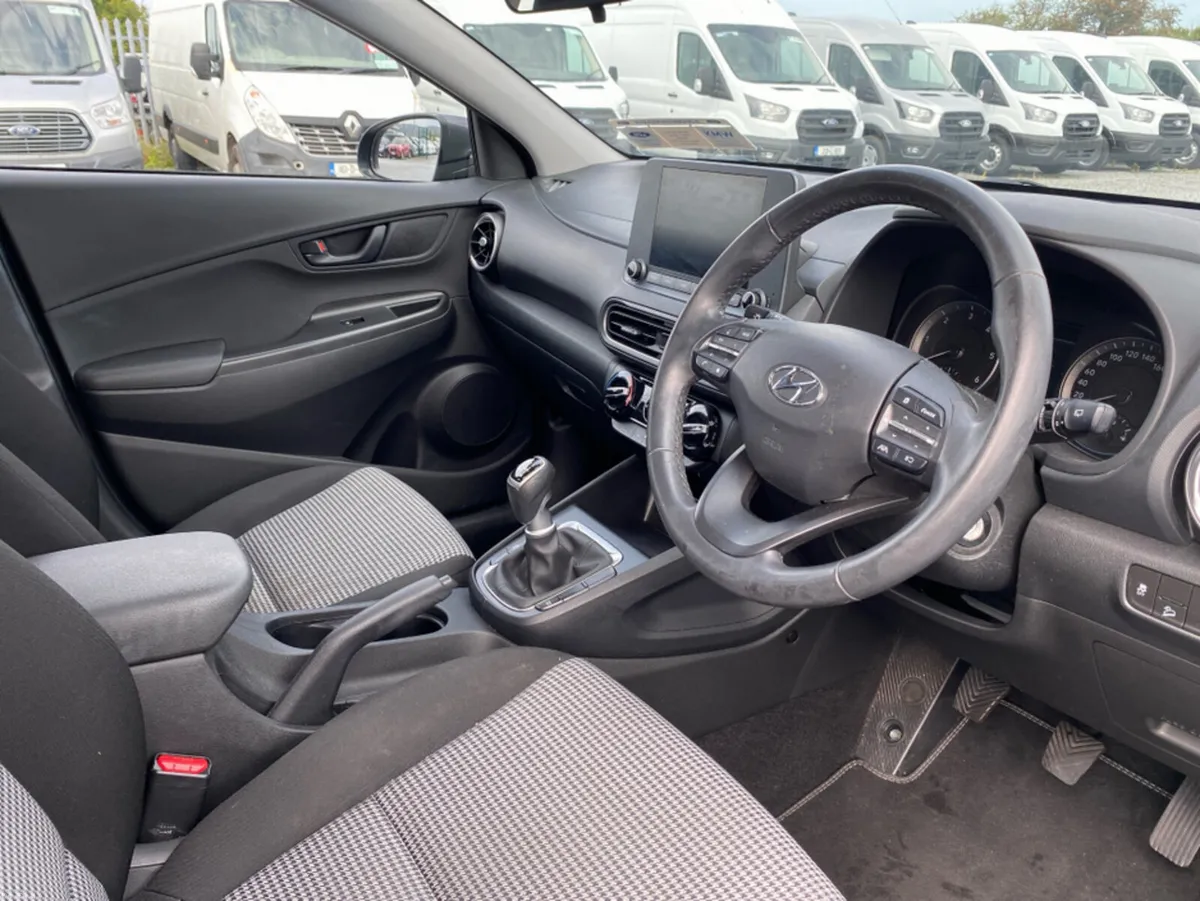 Hyundai KONA Comfort 1.6 MHEV - Image 6
