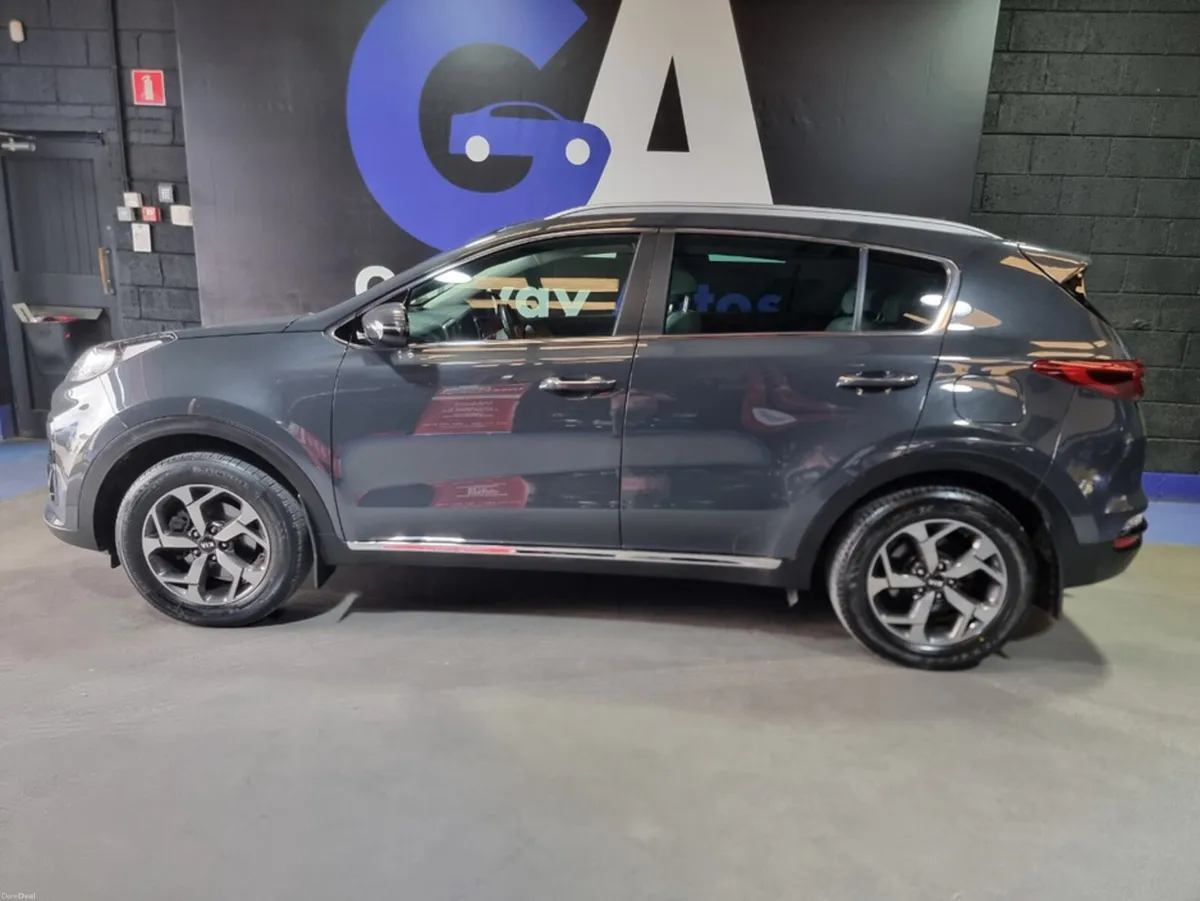 Kia Sportage K3 **REVERSING CAMERA, FULL LEATHER, - Image 5