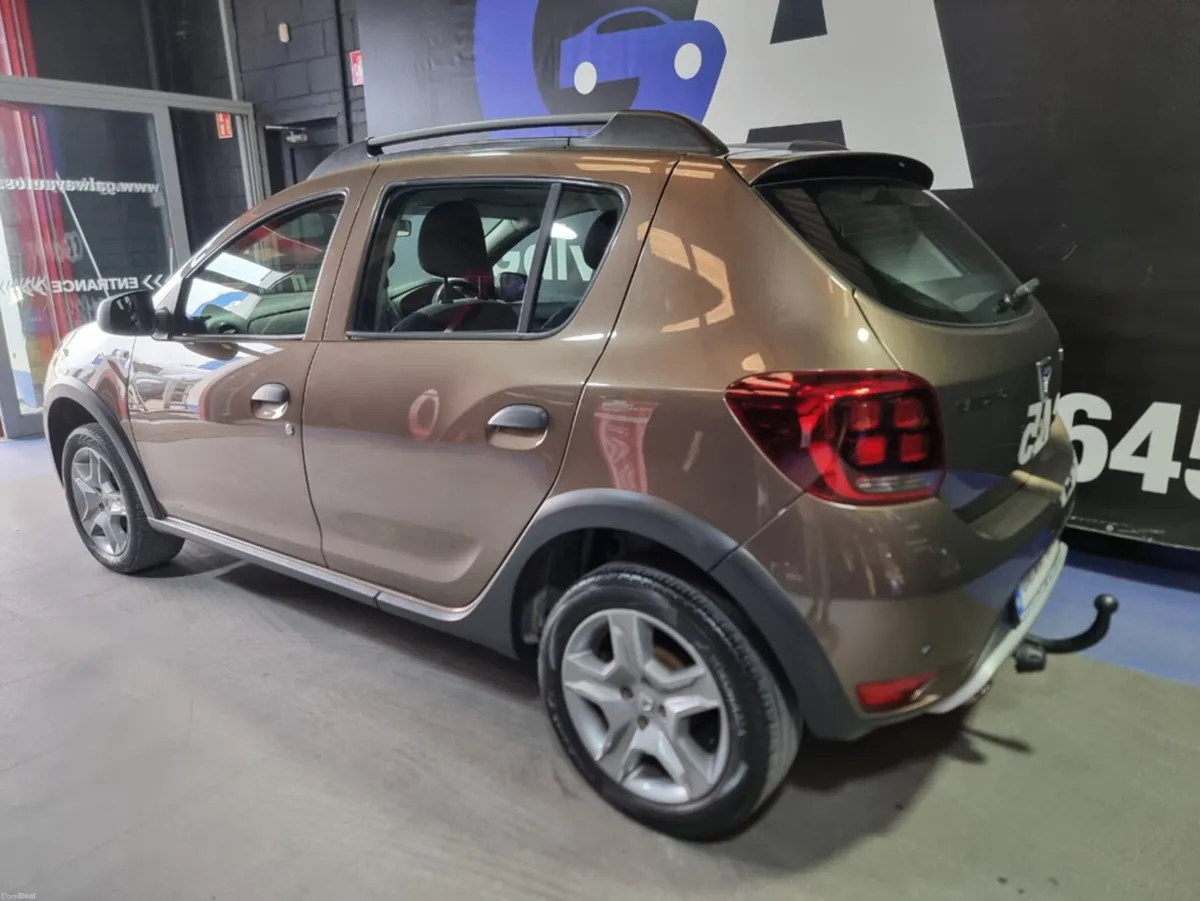 Dacia Sandero Stepway **SAT NAV, REAR SENSORS, LOW - Image 6