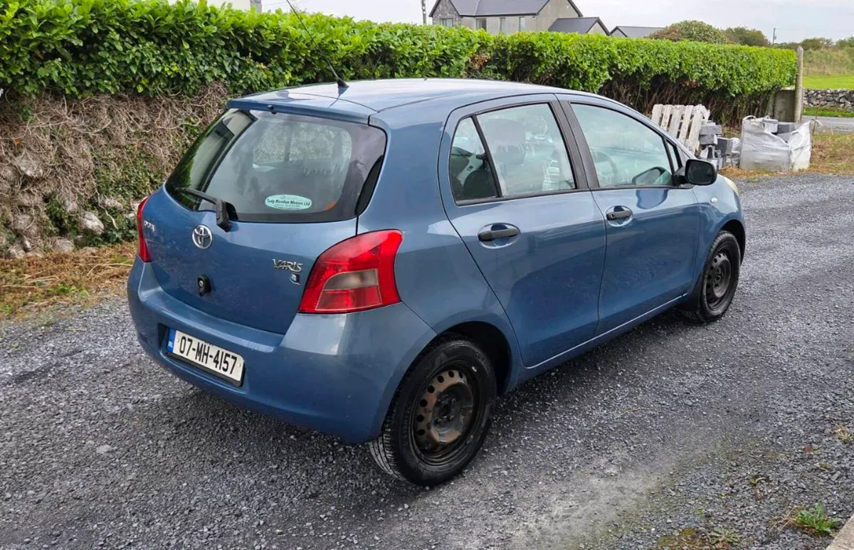 Toyota yaris - Image 2