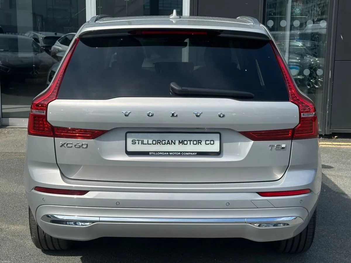 Volvo XC60 T8 Ultra Recharge AWD Auto (PHEV) - Image 3