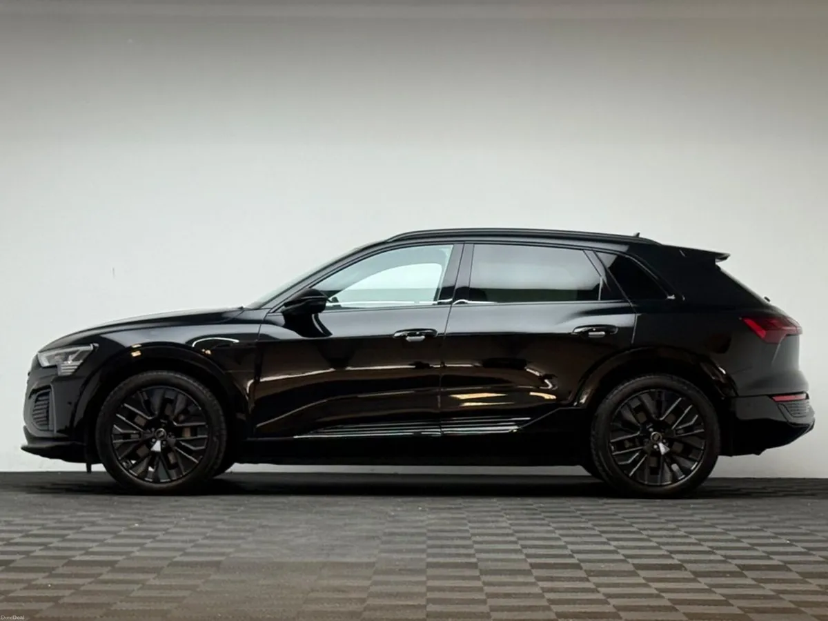 Audi Q8 e-tron 55 BLACK EDITION QUATTRO - Image 4