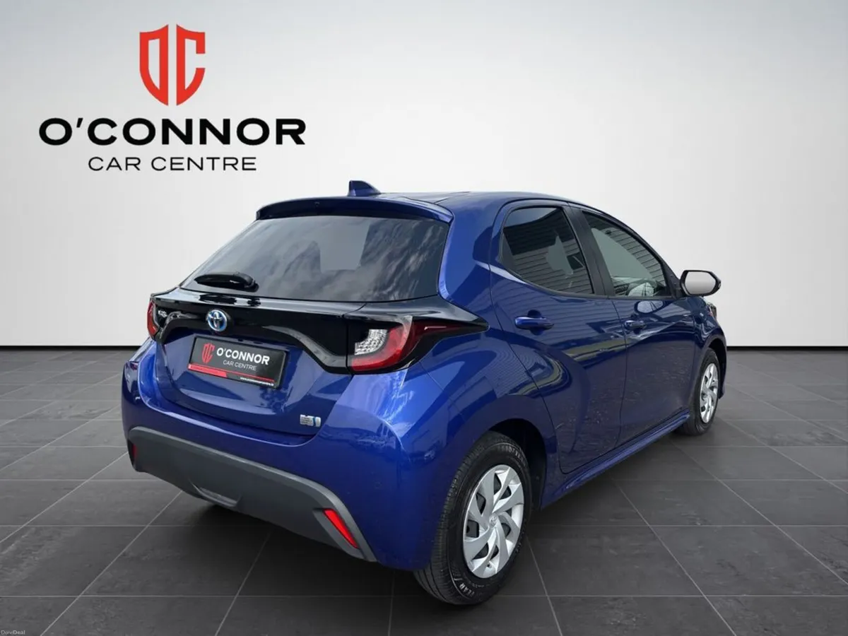 Toyota Yaris Easy to drive, easy on fuel, and buil - Image 6