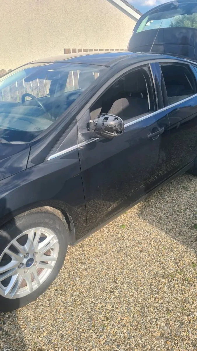 Car - Image 3