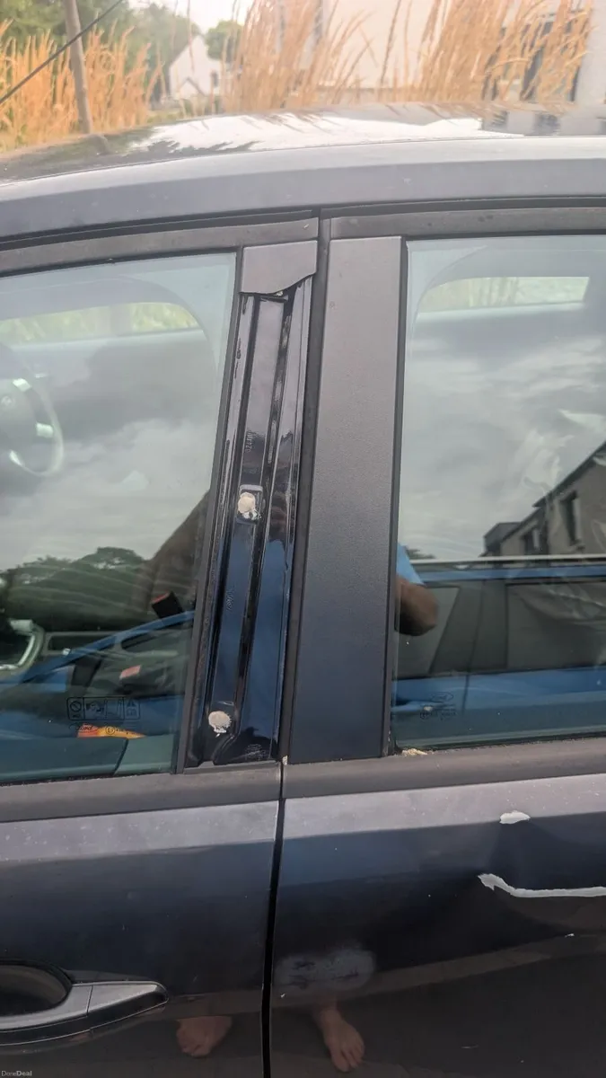 Ford Focus 2009 - Image 2