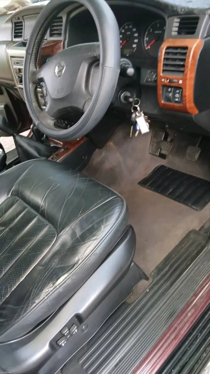 Nissan patrol y61 for sale or swap - Image 4