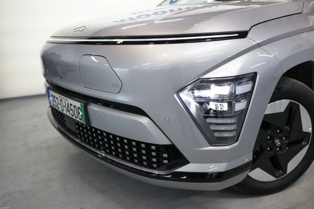 Hyundai KONA Electric Platinum 65KWH EV - - Image 3