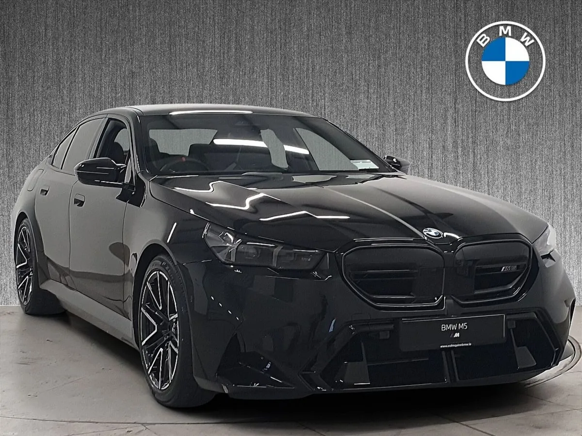 BMW M5 M5 Saloon - Image 1