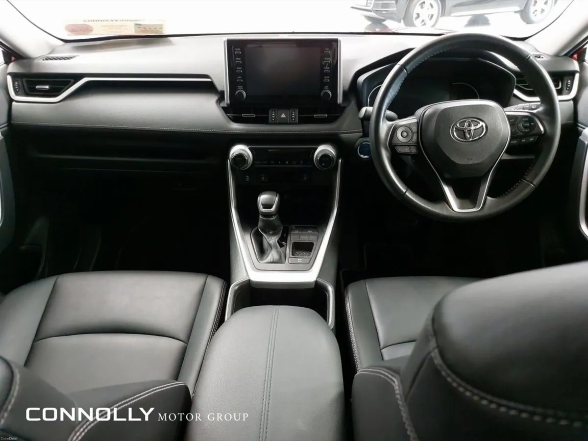 Toyota RAV4 2.5 Hybrid Sol 2WD - Image 4