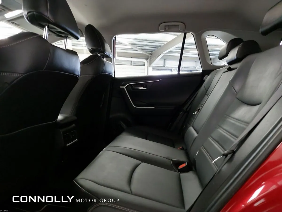 Toyota RAV4 2.5 Hybrid Sol 2WD - Image 6