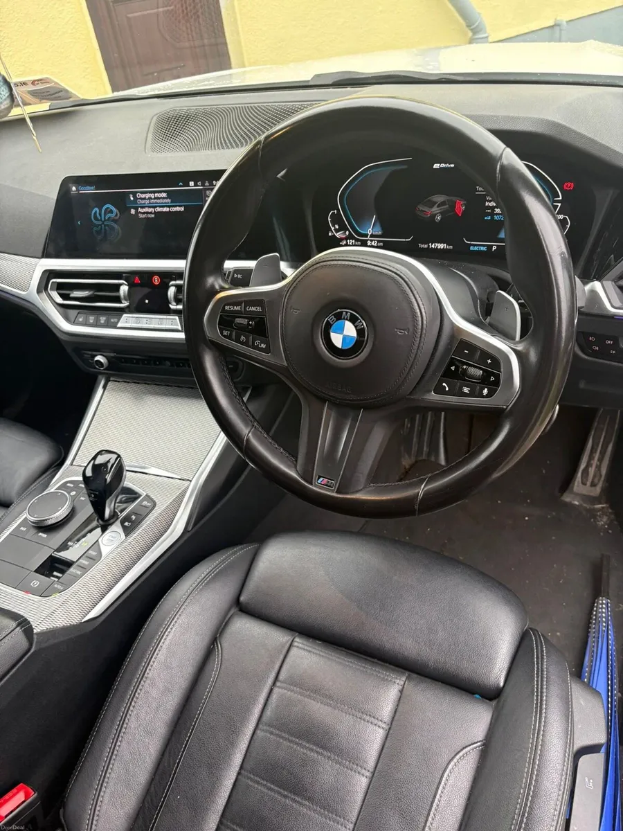BMW 330e MSport - Image 5
