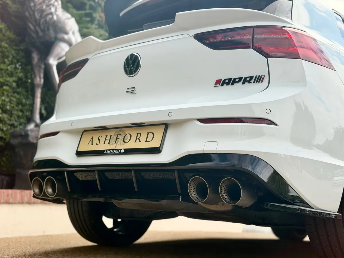 Volkswagen Golf R Low Km tastefully modded - Image 5