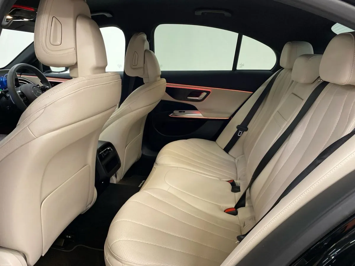 Mercedes-Benz E-Class E 300 de AMG Line Plus Editi - Image 4