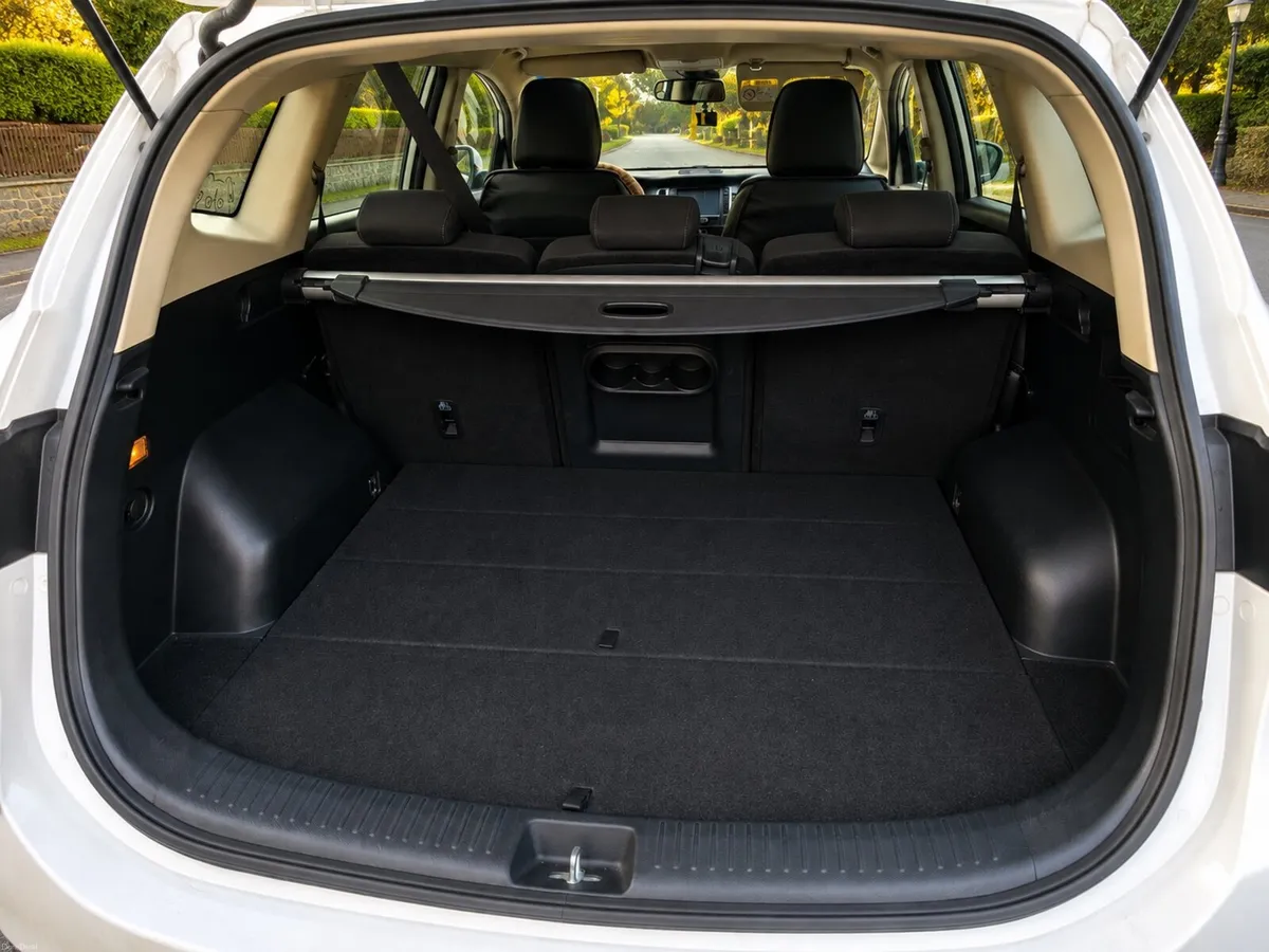 LEFT HAND DRIVE 2018 Kia Carens €6950 LHD - Image 6