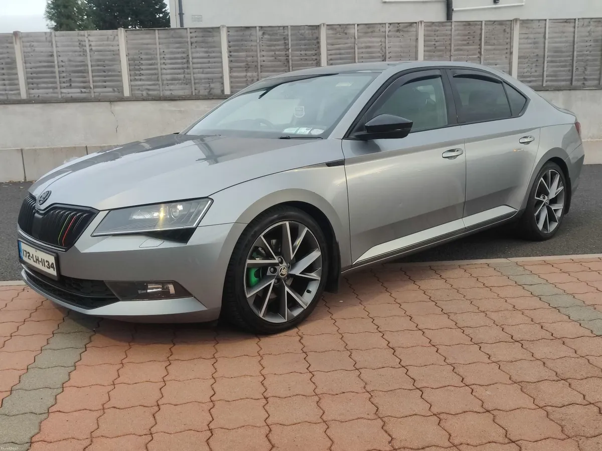 Skoda Superb 2017 - Image 1