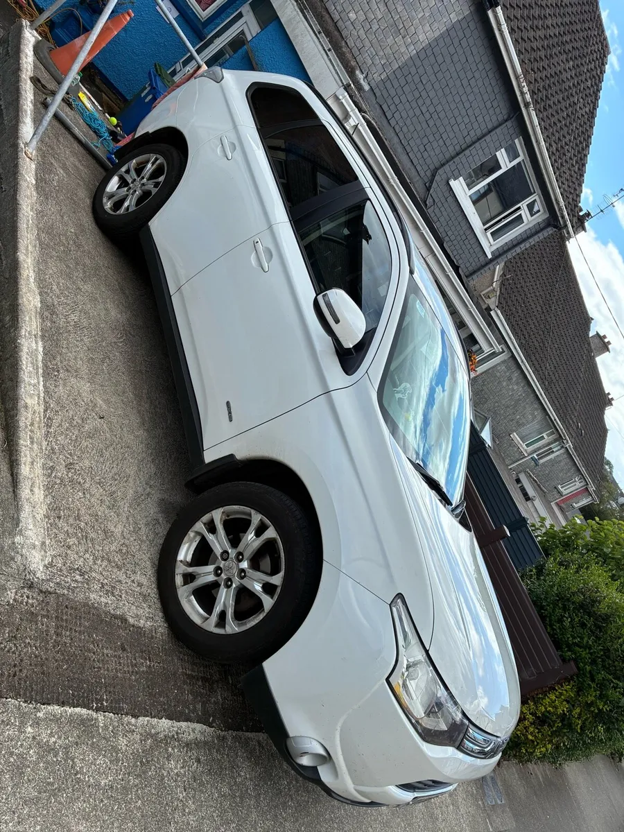 Mitsubishi outlander 2013 2.3 Diesel - Image 1