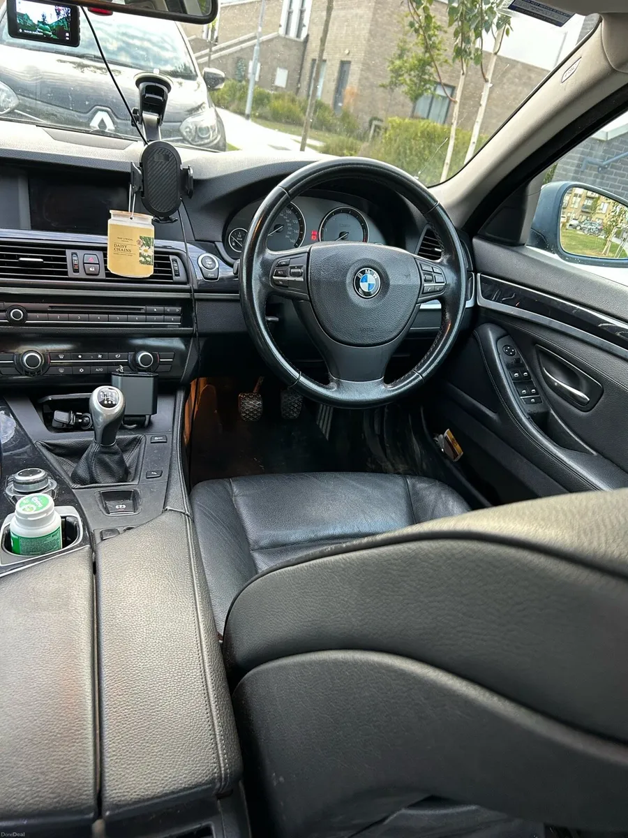 BMW 520 Manual Transmission for sale - Image 2