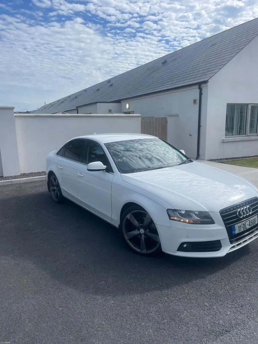 Audi A4 - Image 1