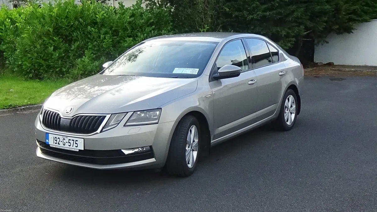 Skoda Octavia Sol 1.0tsi 115HP - Image 2