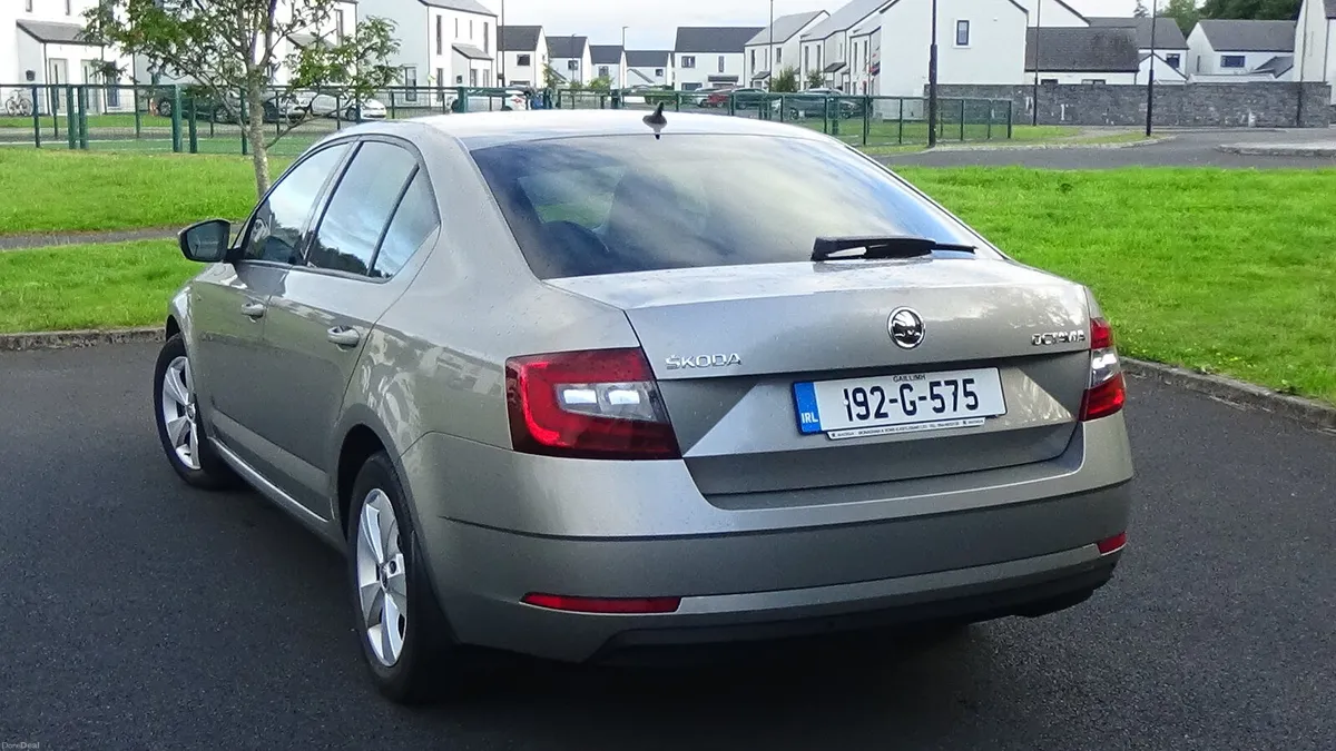 Skoda Octavia Sol 1.0tsi 115HP - Image 5