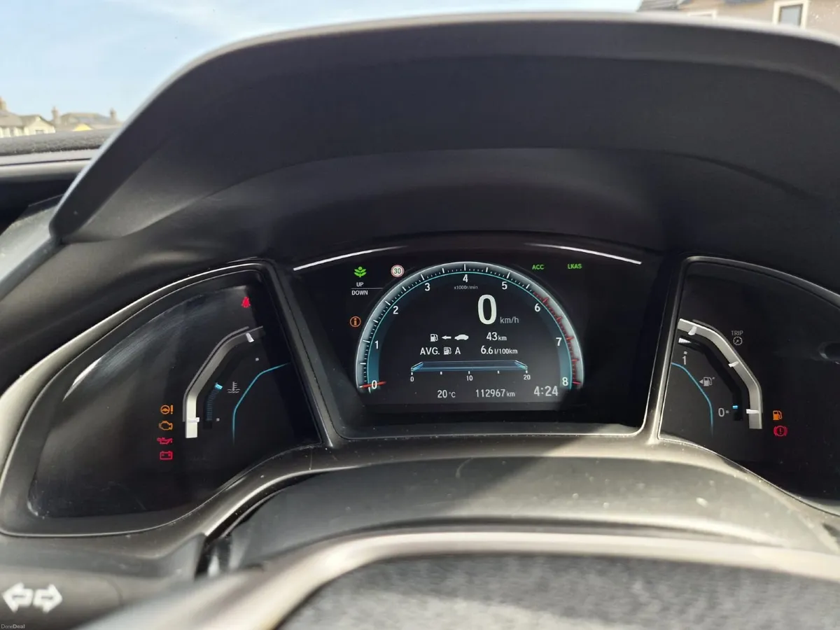 Honda Civic 2018 - Image 5