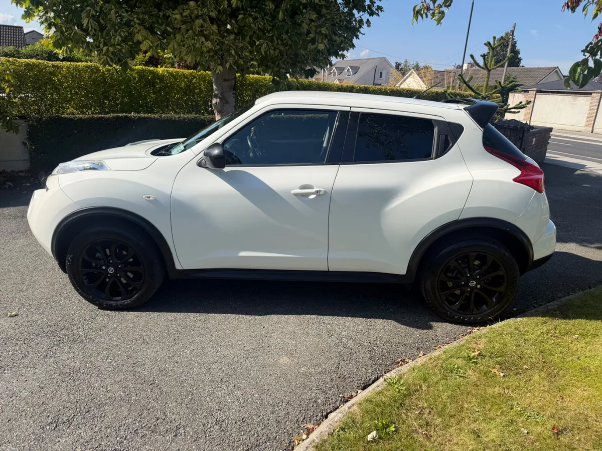 2014 Nissan Juke LOW KILOMETRES - Image 2