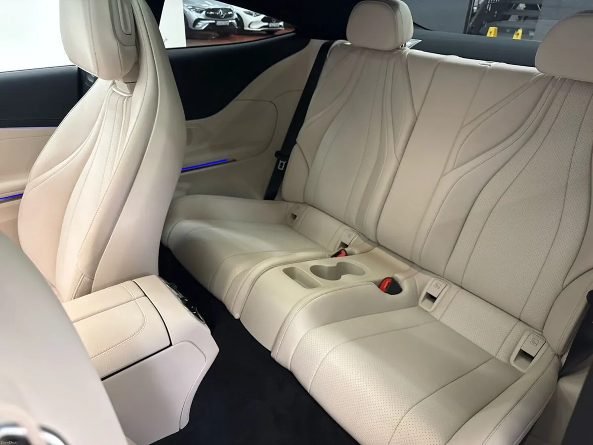 Mercedes-Benz CLE CLE 300e Coupe EQ AMG Line Plus - Image 4