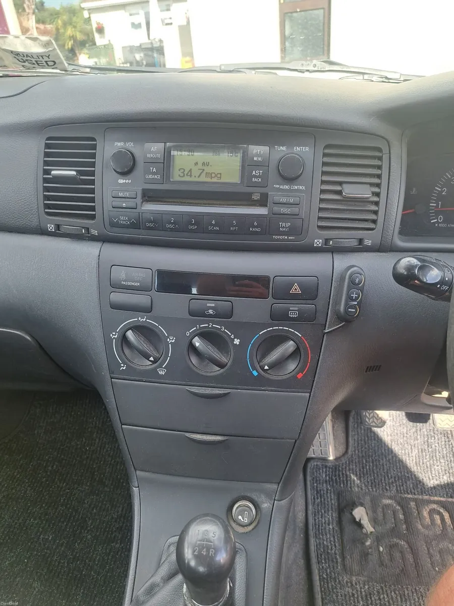 Toyota Corolla 2005 - Image 6