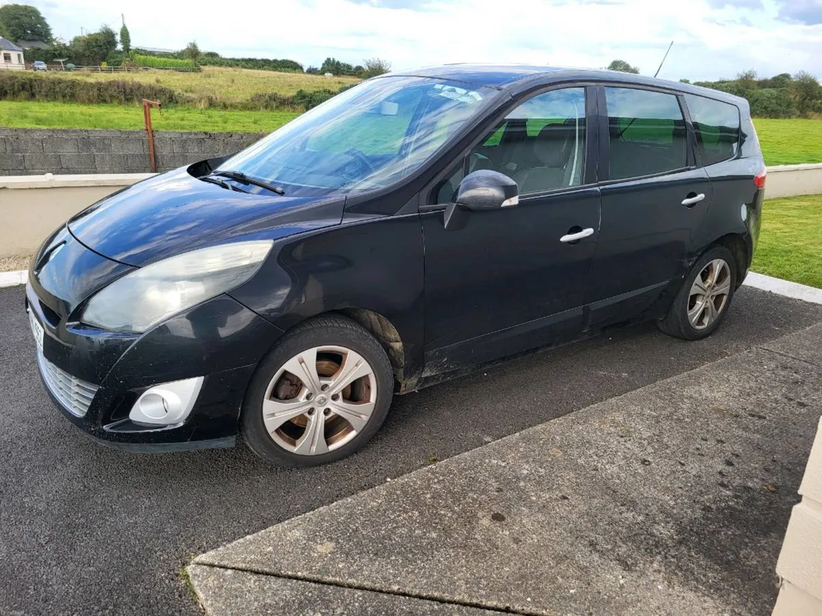 Renault Grand Scenic - Image 4