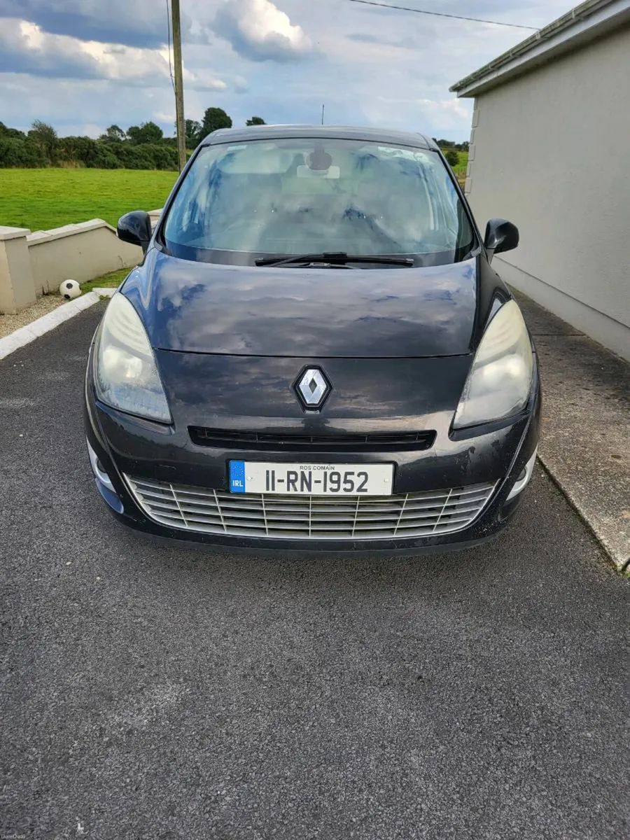 Renault Grand Scenic - Image 1