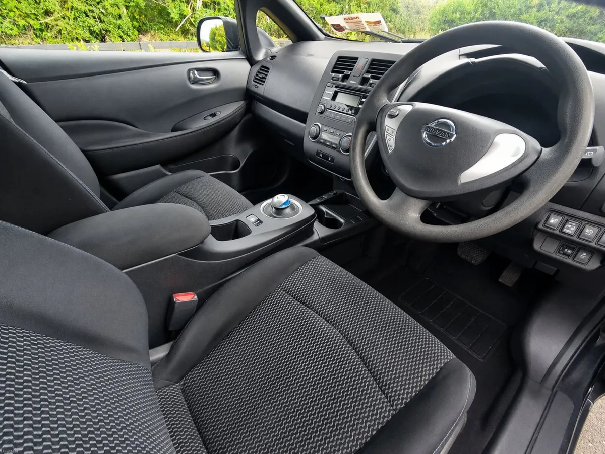 Nissan Leaf 2015 NCT 07/27 - Image 4