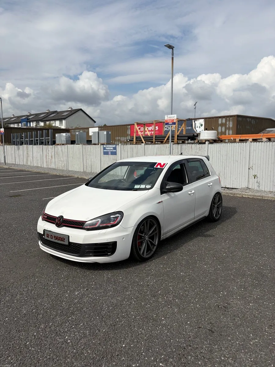 Volkswagen Golf GTI - Image 3