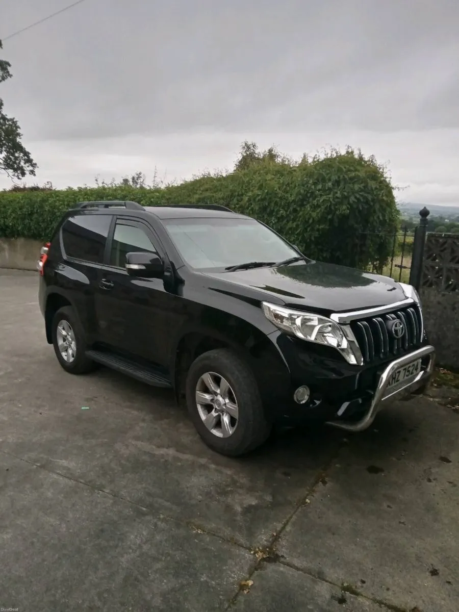 Toyota land cruiser - Image 4