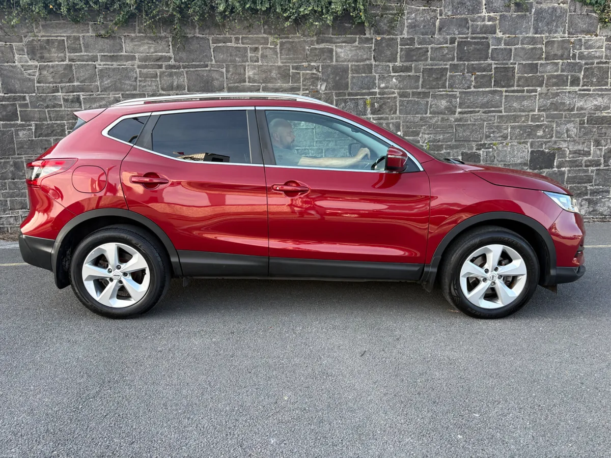 19 Nissan Qashqai SV!Trade in 👍 finance👍 - Image 5
