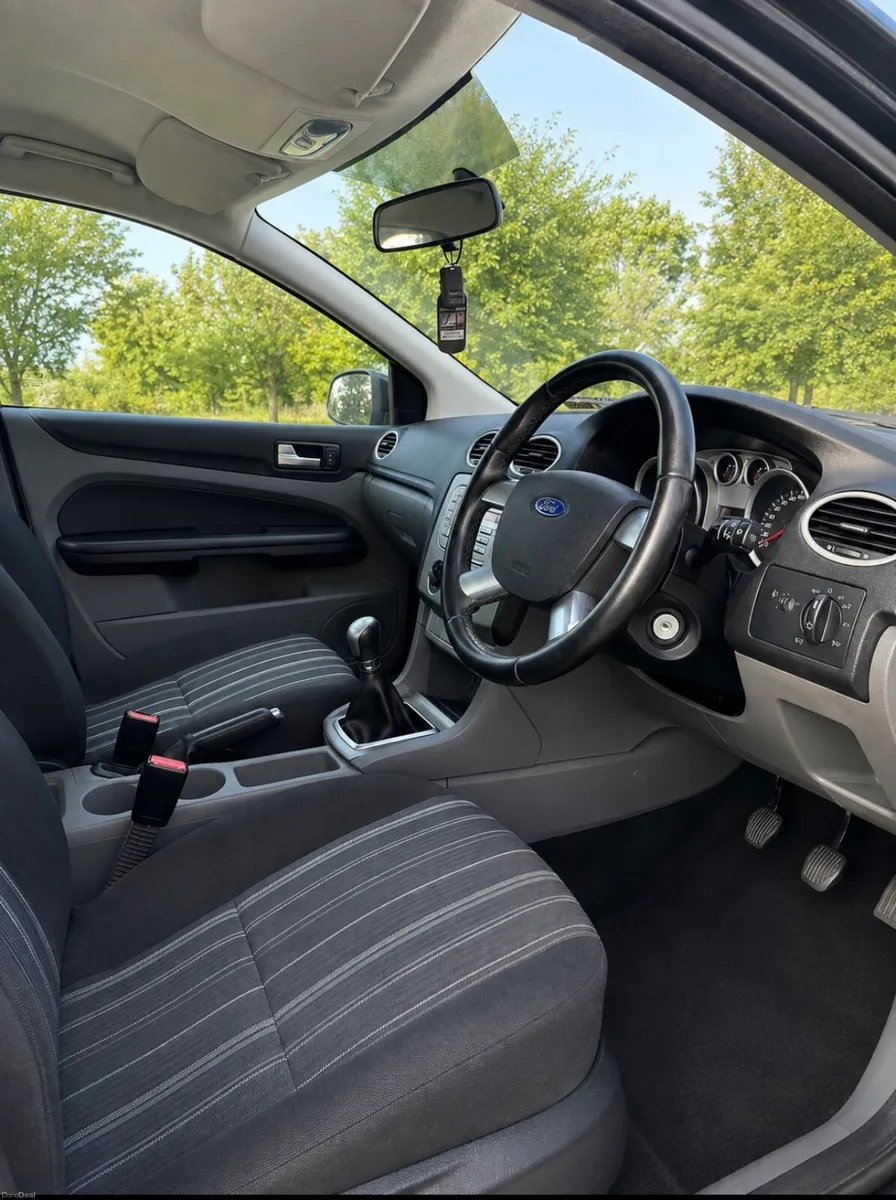 Ford Focus 2009 1.6 - Fully Serviced - Image 5