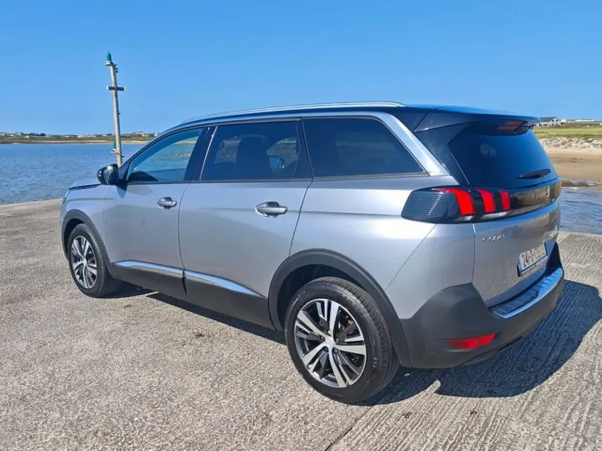 Peugeot 5008 FL Allure 1.5 Blue HDI 130 AUT - Image 5
