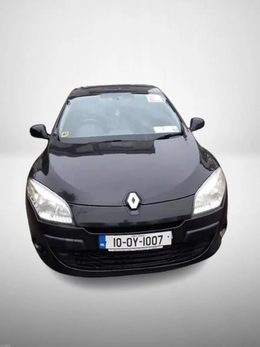 Moving out sale - 2010 Renault Megane - Image 1