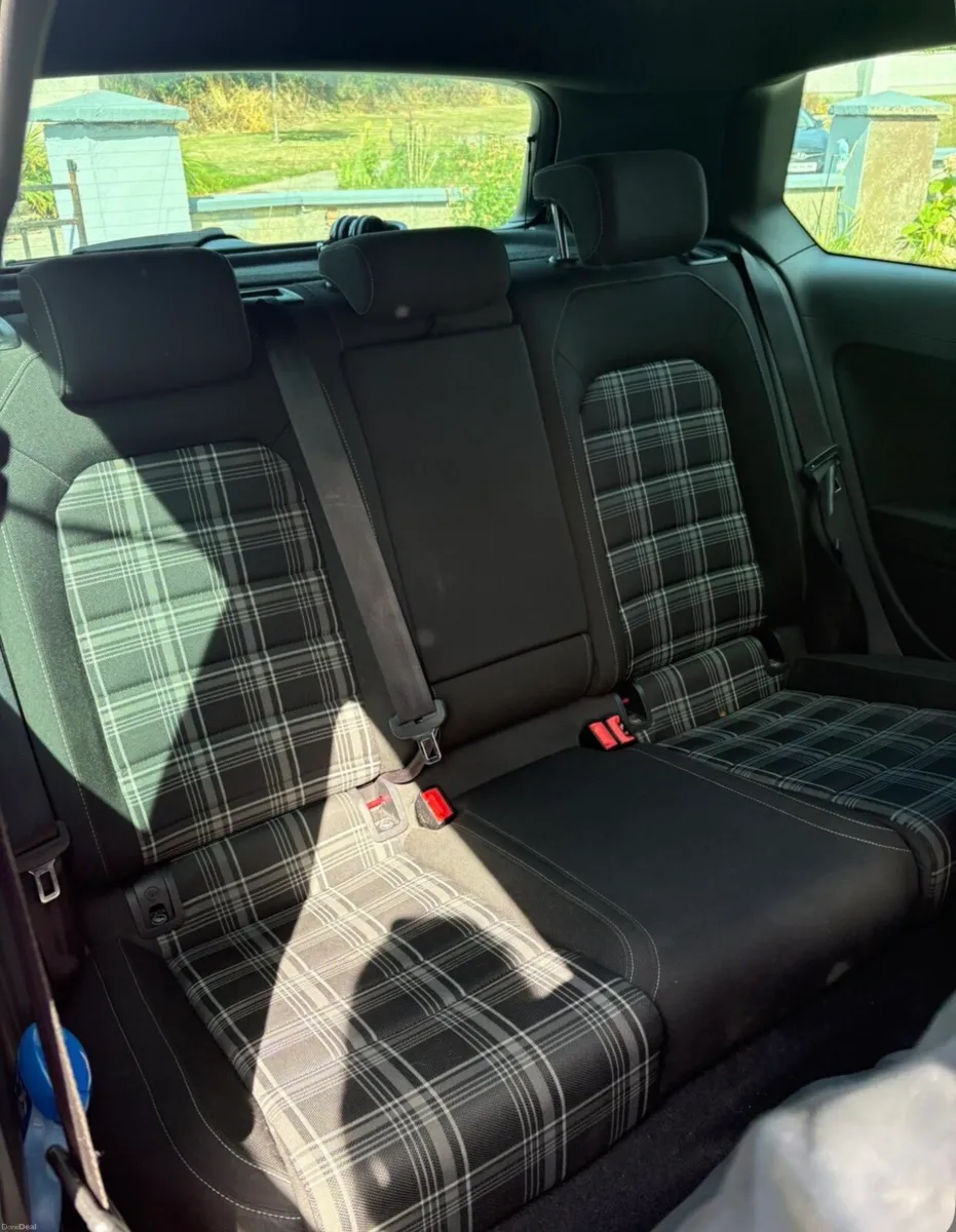 Volkswagen Golf gtd - Image 4