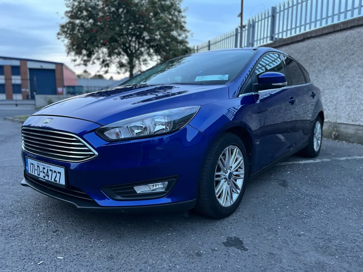 Ford Focus 1.0 Zetec Edition - Image 2