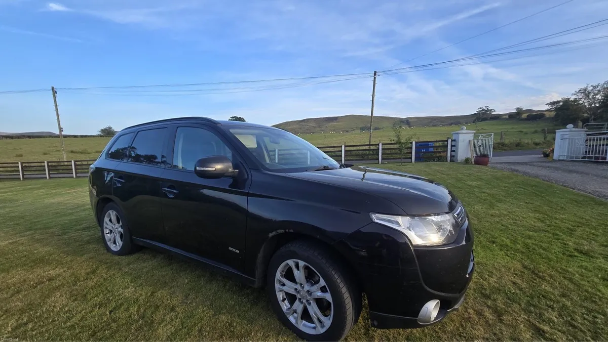 Mitsubishi Outlander 7 seater - Image 3