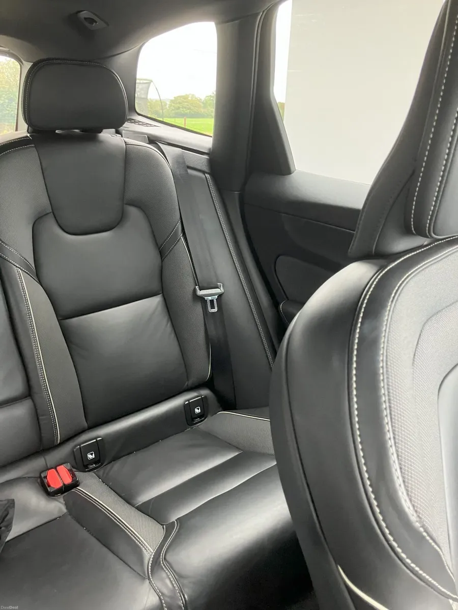Volvo XC60 2019 - Image 4