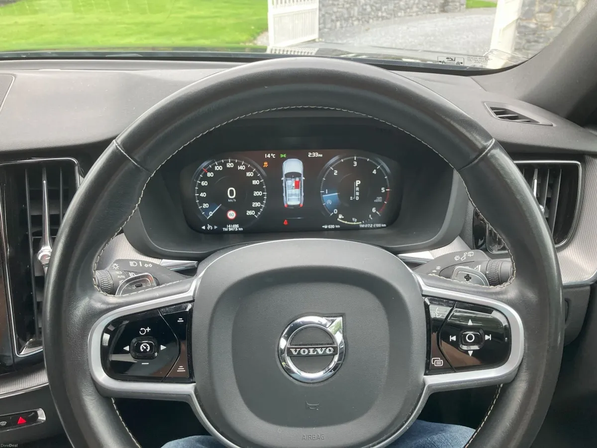 Volvo XC60 2019 - Image 3